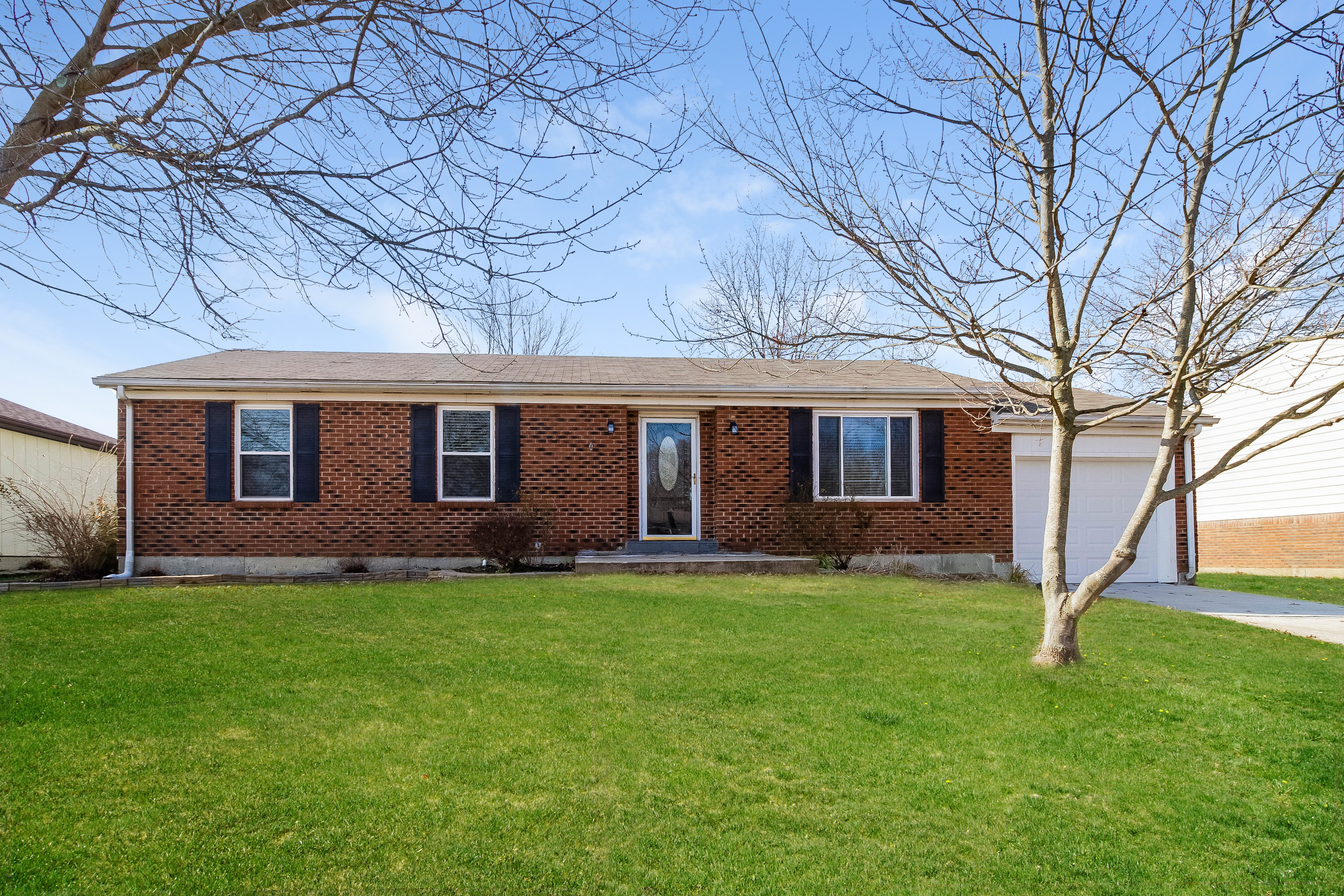 3611 Gray Fox Dr New Albany, IN 47150